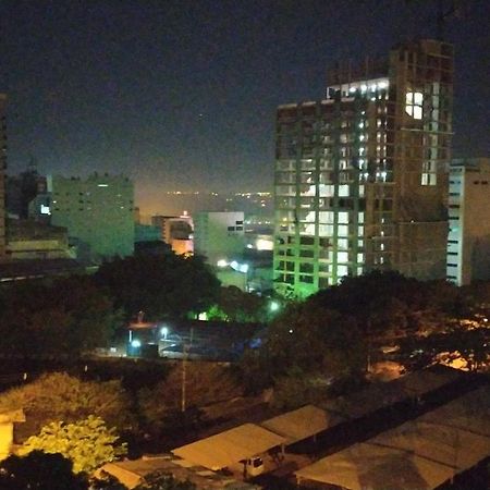 Moderno Y Amplio Apartamento Con Vista Fantastica En Pleno Centro Ciudad del Este Exterior foto