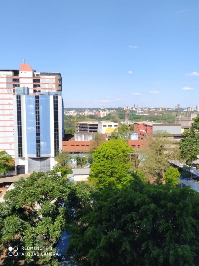 Moderno Y Amplio Apartamento Con Vista Fantastica En Pleno Centro Ciudad del Este Exterior foto